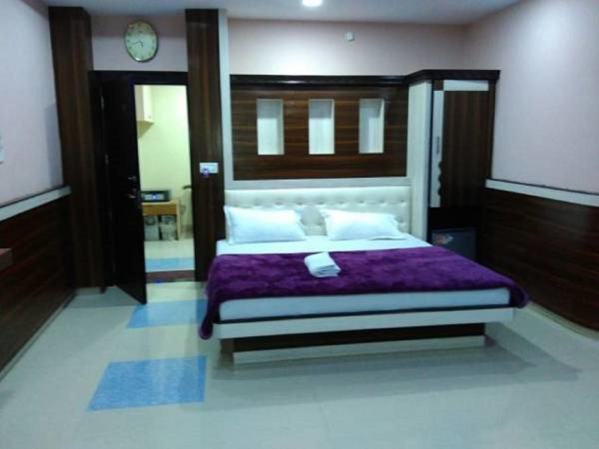 Hotel Blue Star Datia Zewnętrze zdjęcie