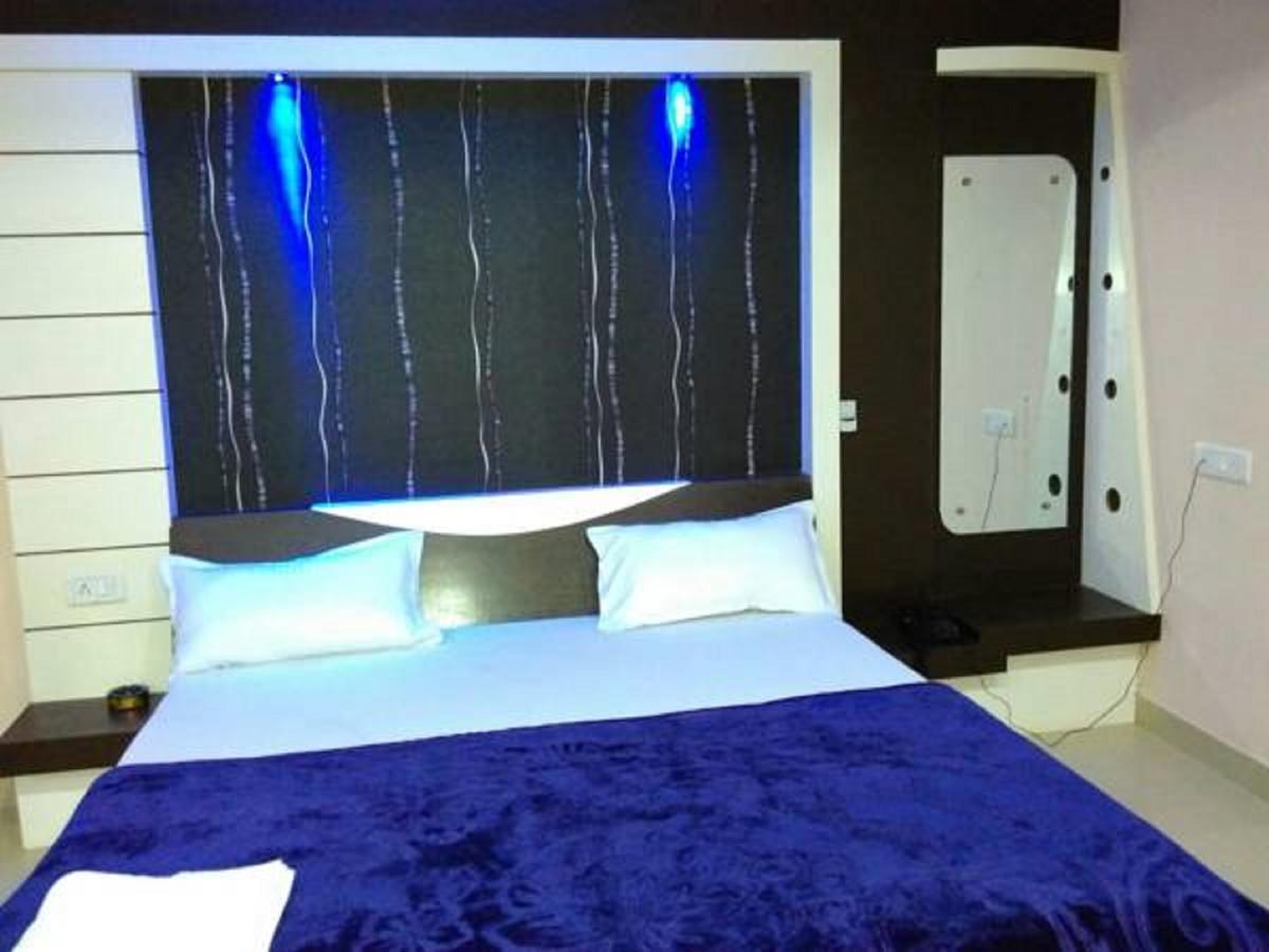 Hotel Blue Star Datia Zewnętrze zdjęcie