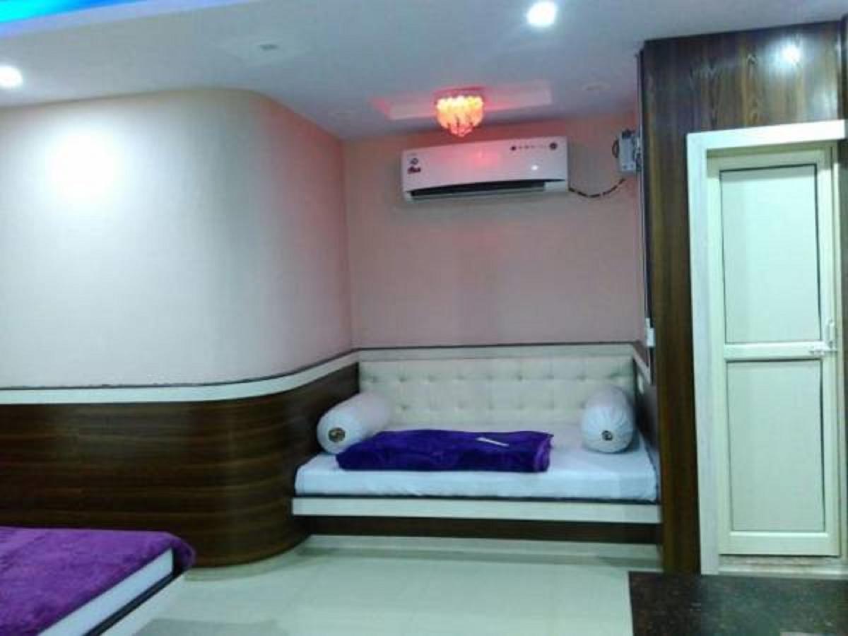 Hotel Blue Star Datia Zewnętrze zdjęcie
